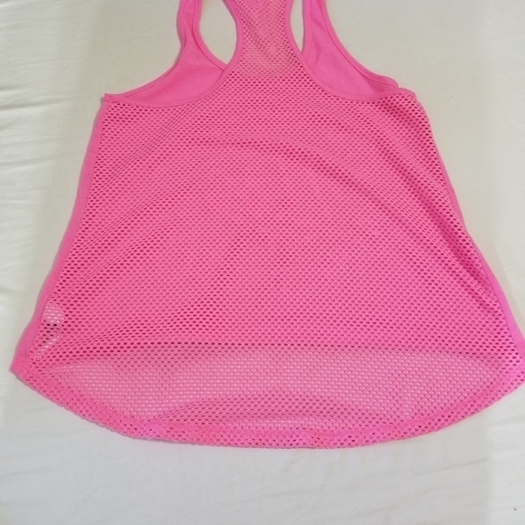 Aeropostale sport top size small. - Picture 5 of 7